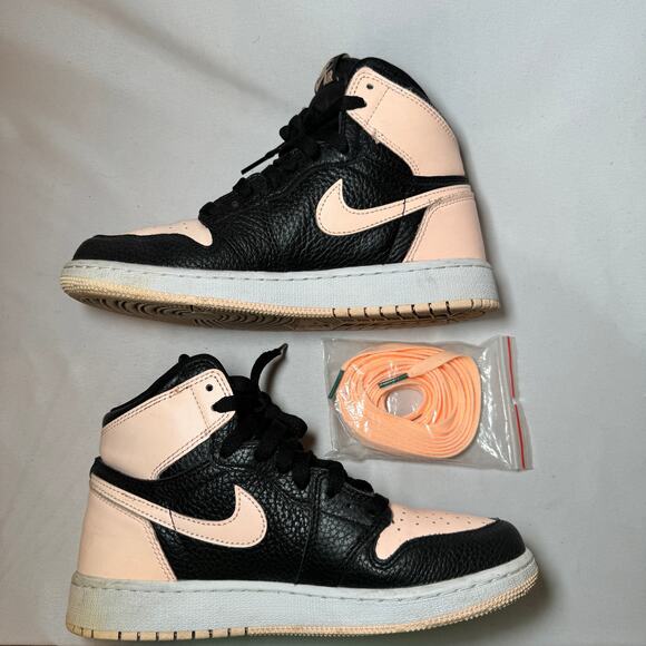 Size 5 - Nike Air Jordan 1 Retro High OG GS Crimson Tint Men's Shoes - Picture 2 of 9